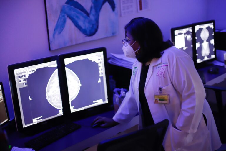 Impulsa IMSS estrategia de Acto Único para agilizardiagnóstico y atención del cáncer de mama